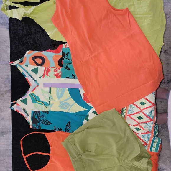 Shein 21 Dresses, tops, pants, pj's, NEW Size S-M - Picture 4 of 13